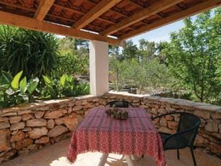 Holiday Home Blossom - Four Bedroom Holiday Home with Outdoor Pool and Jacuzzi - ST Vacation rental in Split-Dalmatia County