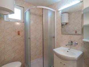 Holiday Home Blossom - Four Bedroom Holiday Home with Outdoor Pool and Jacuzzi - ST Vacation rental in Split-Dalmatia County