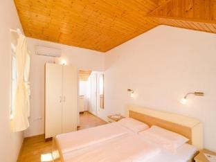 Holiday Home Macus-One Bedroom Apartment with Balcony Vacation rental in Dubrovnik-Neretva County