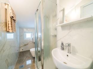 Apartments amp Rooms Barisic - Double Room with Balcony and Garden ViewSecond Floor-Soba 1 Apartment in Dubrovnik-Neretva County