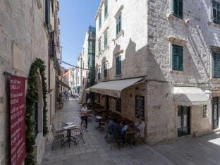 Apartment Dubravka Iza Roka- Studio Apartment with City View Apartment in Dubrovnik