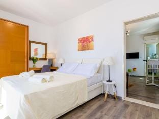 Apartments Knego - One Bedroom Apartment with Balcony and Sea View Apartment in Mlini