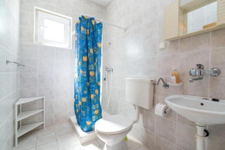 Apartments Boguvila - Two-Bedroom Standard Apartment with Terrace A6 - ST Apartment in Split-Dalmatia County