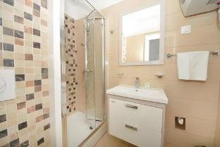 Guest House Mia ST - Twin Room with Private Bathroom A2 Apartment in Split