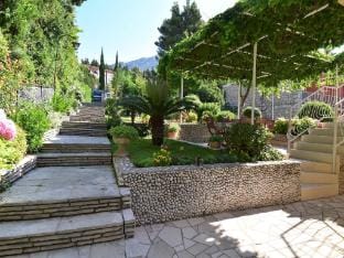 Guest House Kanjuo - Studio Apartment with Terrace and Garden View Apartment in Srebreno
