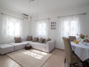 Apartment Marcela - Deluxe Two Bedroom Apartment with Terrace and Sea View Apartment in Split-Dalmatia County