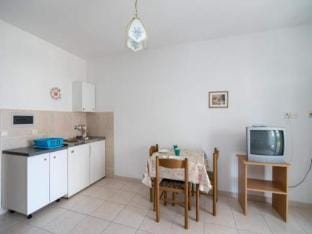 Apartments Boguvila - Studio with Terrace A4 - ST Apartment in Split-Dalmatia County