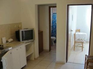Apartments Boguvila - Two-Bedroom Economy Apartment with Terrace A5 - ST Apartment in Split-Dalmatia County