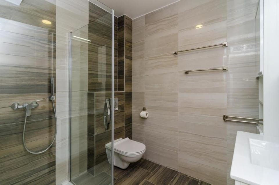 Apartment Lula - Superior Two-Bedroom Apartment with Balcony and Sea View Apartment in Dubrovnik-Neretva County