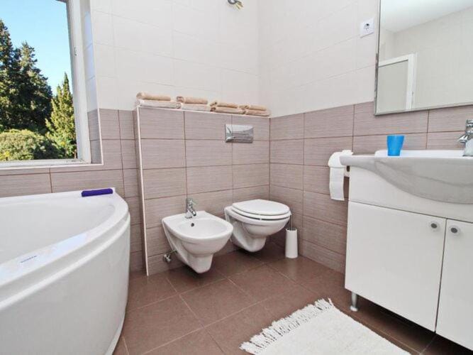 Apartment with terrace and garden Apartment in Dubrovnik-Neretva County