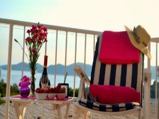 Villa Lina - Five Bedroom Villa with Terrace and Sea View Villa in Dubrovnik-Neretva County