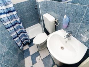 Guest House Kiko - Budget Double Room - No.3 Apartment in Dubrovnik-Neretva County