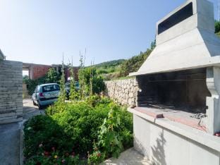 Leos Room - Double Room with Balcony and Sea View Apartment in Mlini