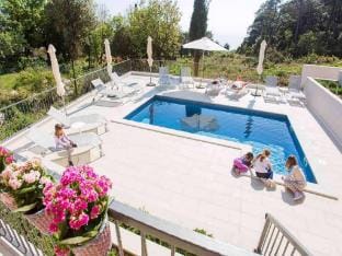 Apartments Villa Lukas - No.9 Gallery Two Bedroom Apartment with Balcony and Sea View Apartment in Cavtat