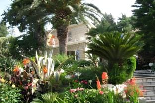 Guest House Villa Nina- Double Room with Garden View S3 -Supetar Apartment in Mlini