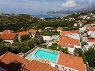 Apartments Villa Bell Memories-One Bedroom Apartment with Balcony and Sea View A4 Apartment in Cavtat