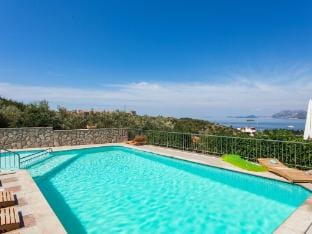 Apartments Villa Bell Memories- Two Bedroom Apartment with Balcony and Sea View A3 Apartment in Cavtat