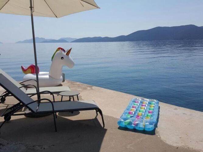 Holiday Home Odiseja- One Bedroom Apartment with Terrace and Sea View Vacation rental in Dubrovnik-Neretva County