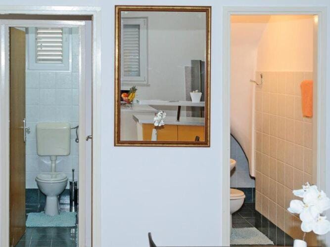 Holiday Home Odiseja- One Bedroom Apartment with Terrace and Sea View Vacation rental in Dubrovnik-Neretva County