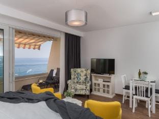 Amorino of Dubrovnik Apartments - Studio Apartment with Balcony and Sea View Apartment Lovor Apartment in Dubrovnik