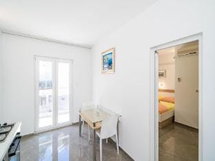 Apartments  Rooms Barisic-Standard One Bedroom Apartment with Balcony and Garden ViewAPT-3 Apartment in Srebreno