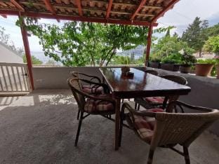 Apartment Nera ST - Two-Bedroom Apartment with Sea View Apartment in Split-Dalmatia County