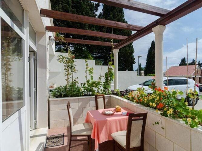 Apartments Mamma Mia - Comfort One Bedroom Apartment with Terrace Apartment in Mlini