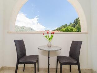Apartments amp Rooms Barisic - Double Room with Balcony and City View Second Floor Soba 15 Apartment in Dubrovnik-Neretva County