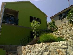 Apartments Matusko Mljet - Two-Bedroom Apartment with Terrace and Sea View Apartment in Korita, Mljet