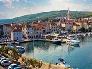 Apartments Boguvila - One-Bedroom Apartment  with Terrace A3 - ST Apartment in Split-Dalmatia County