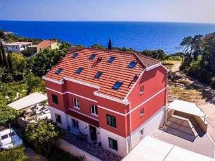 Apartments Villa Lukas - No.8 One-Bedroom Apartment with Balcony and Sea View Apartment in Cavtat