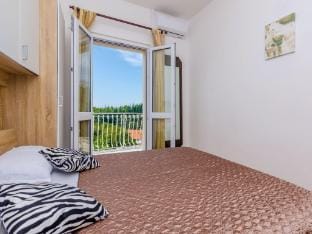 Villa Dalmatian Gem - Two-Bedroom Villa with Terrace and Swimming Pool Villa in Dubrovnik-Neretva County