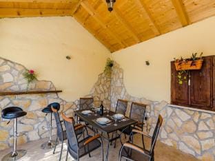 Villa Dalmatian Gem - Two-Bedroom Villa with Terrace and Swimming Pool Villa in Dubrovnik-Neretva County