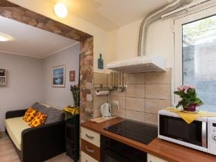 Apartment Lolo - Two Bedroom Apartment with Loggia and Street View Apartment in Dubrovnik
