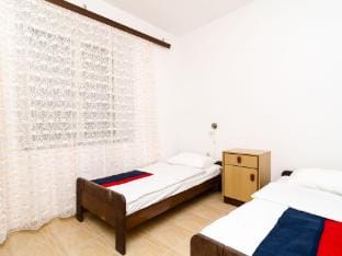 Guest House Kiko - Budget Twin Room -  No.1 Apartment in Dubrovnik-Neretva County