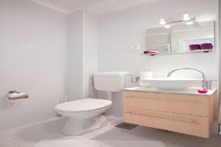 Apartment Nera - Triplex Two Bedroom Apartment with Balcony and Sea View Apartment in Dubrovnik