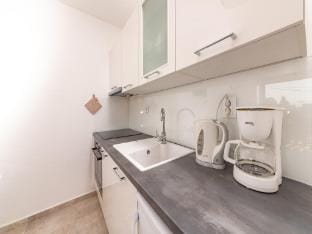 Apartments Magdalena - Apartment with Sea View and Terrace A3 Apartment in Bol