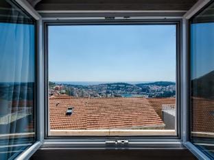 Apartments Life - Two Bedroom Apartment with Balcony and Sea View Apartment in Dubrovnik