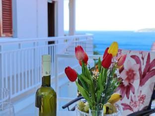Seaside Apartments Hrkac - Standard One Bedroom Apartment with Terrace and Sea View 2 Apartment in Dubrovnik-Neretva County