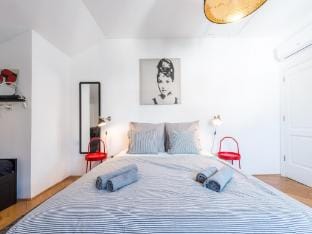 Apartment Marilyn - Two Bedroom Apartment with Terrace and Partial Sea View Apartment in Dubrovnik
