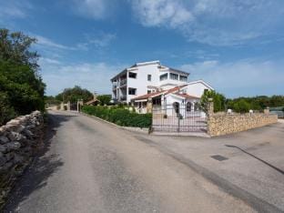 Apartments Karen - Standard One Bedroom Apartment with Balcony A3 Apartment in Šibenik-Knin County, Croatia