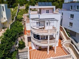 Villa Borna Apartments - Deluxe Two Bedroom Apartment with Terrace and Sea View - br. 7 Apartment in Dubrovnik