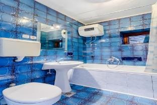 Villa Kosa - Two Bedroom Apartment with Terrace and Sea View A1 Prizemlje Apartment in Brela