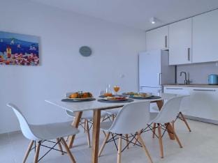 Holiday Home Rosemary-Three Bedroom Holiday Home with Terrace and Partial Sea View Vacation rental in Dubrovnik-Neretva County