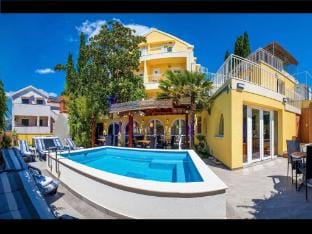 Castelletto - Deluxe Double Room with Sea View and Airport Transfer Apartment in Cavtat