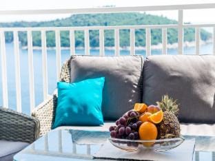 Apartments Lazarin - Two Bedroom Apartment with Balcony and Sea View 1 Veliki Apartment in Dubrovnik