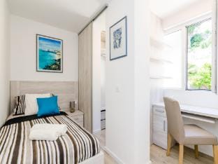 Apartments Lazarin - Two Bedroom Apartment with Balcony and Sea View 1 Veliki Apartment in Dubrovnik