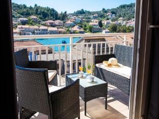 Apartments Sunshine Home - Two Bedroom Apartment with Balcony and Sea View Apartment in Dubrovnik-Neretva County