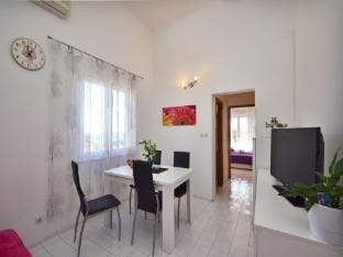 LaidBack Apartments - One Bedroom Apartment with Balcony and Sea View Lavander Apartment in Dubrovnik-Neretva County