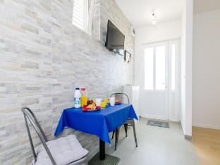 Miracle Apartments - Comfort Studio Apartment with Terrace and City View Apartment in Dubrovnik